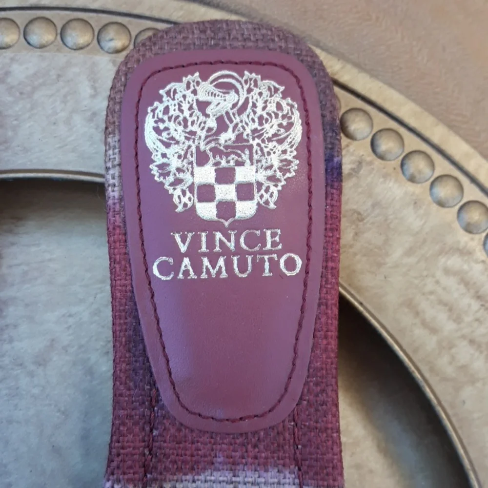 NWT VINCE CAMUTO PRTINDAL SLIDE SANDAL - Picture 4 of 8